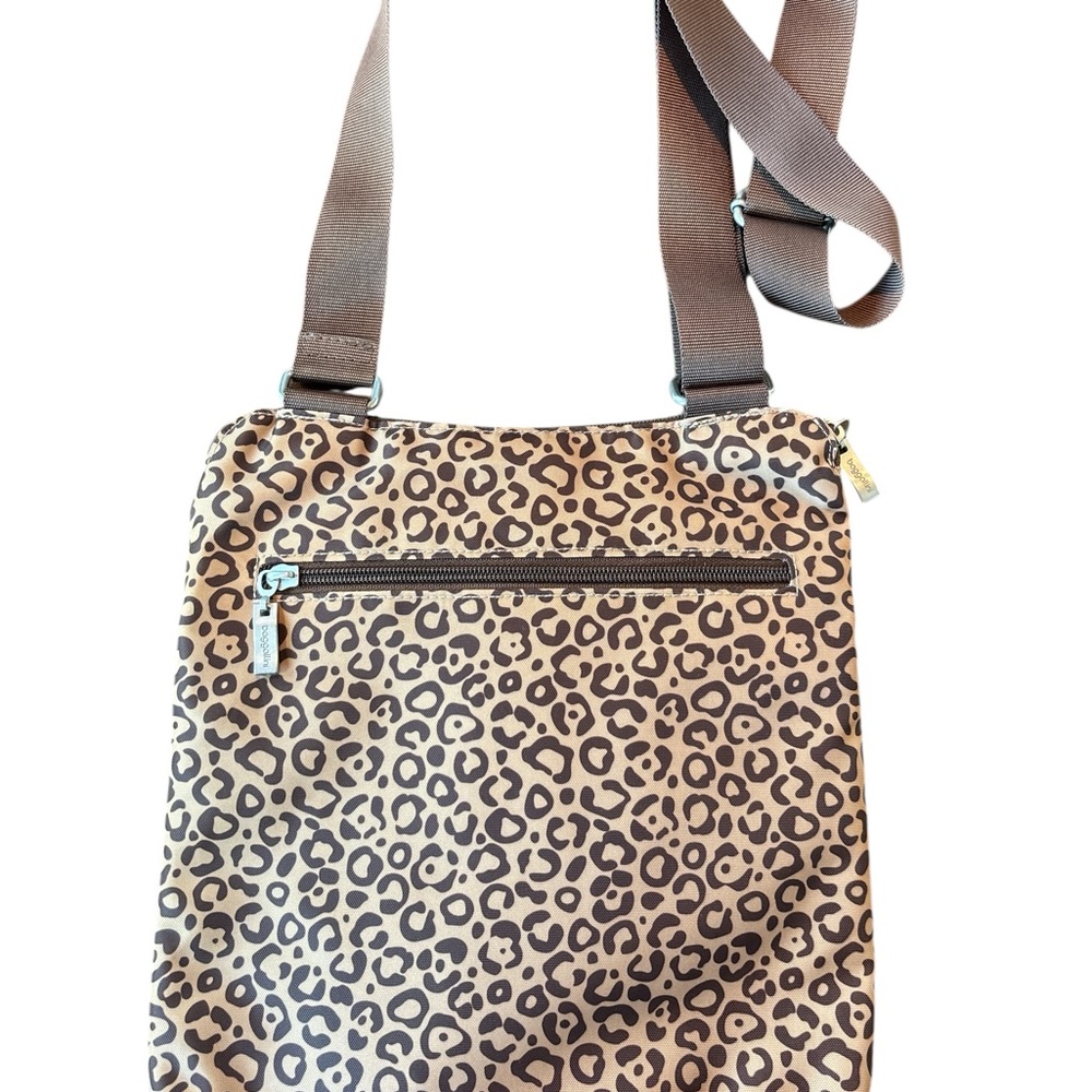 Baggallini Leopard Print Crossbody Bag + Matching Pouch Set - Picture 3 of 10